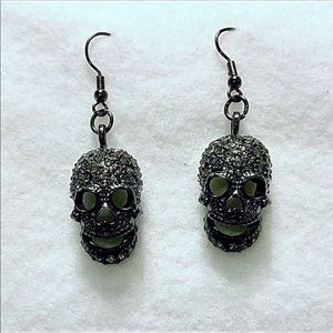 Skull Earrings with rhinestones